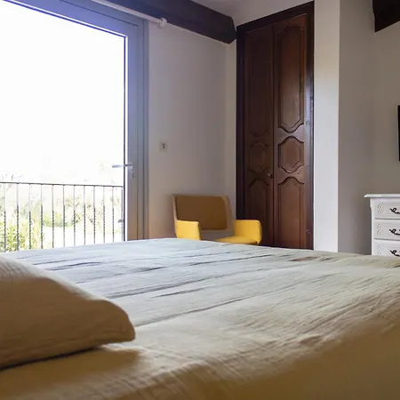 Golf Club D'uzes Bed and Breakfast Uzès