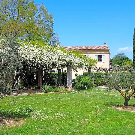 Couette-café Golf Club D'uzes 3*
