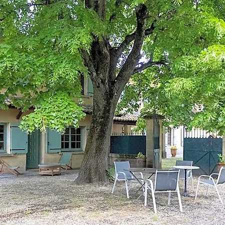 Couette-café Golf Club D'uzes 3*