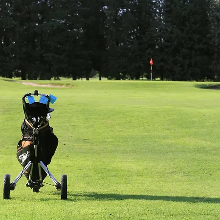 Bed and Breakfast Golf Club D'uzes 3*